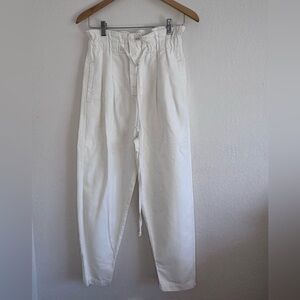 Free People Margate White Paperbag Waist Pleated Trouser Pants in white- Size XS